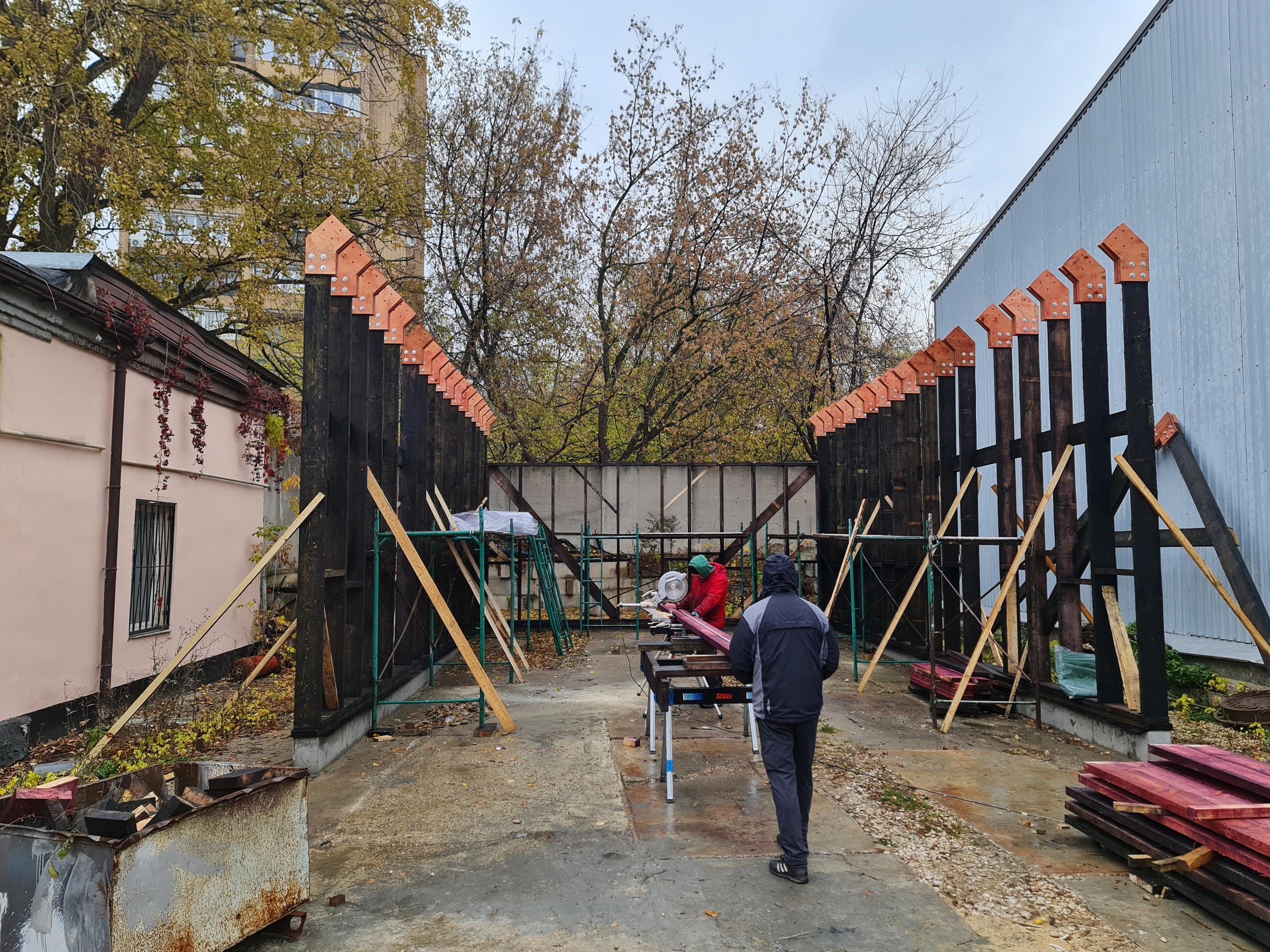 Клиент собирает промышленный цех